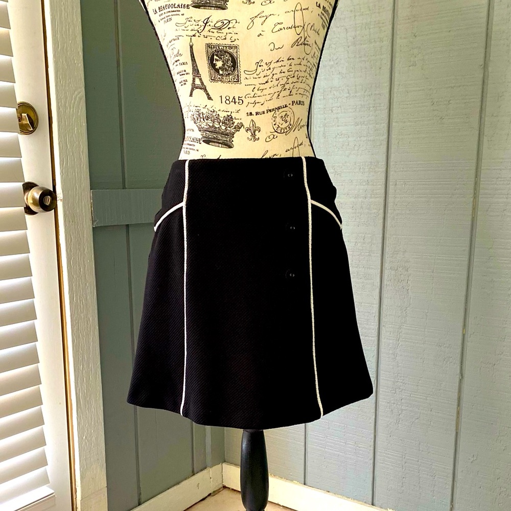 Elle Black Mini Skirt Size XS